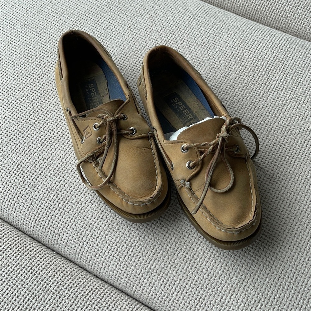 Sperry Tan Leather Boat Shoes